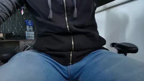 Snapshot of fuckhentai583041 chatting on February 24, 5:38 am blackfuck online show from February 24, 5:38 am