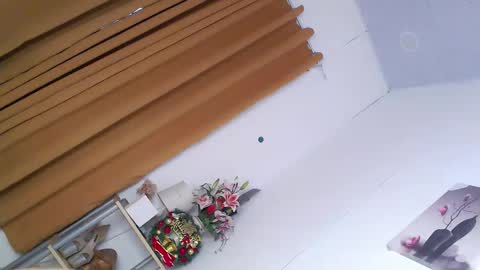 Snapshot of fucking_grace chatting on February 1, 10:41 pm fucking_grace online show from February 1, 10:41 pm