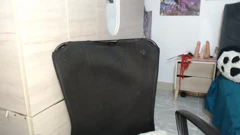 Mia and Gary  online show from November 29, 3:09 am