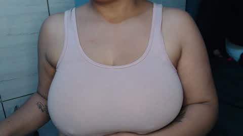 Mia and Gary  online show from January 7, 2:25 am