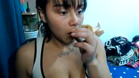 Snapshot of fucking_temptation1 chatting on June 28, 2:28 am Mia and Gary online show from June 28, 2:28 am