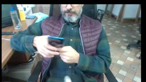 Bruchus online show from December 1, 6:29 am