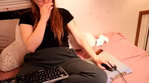 Snapshot of fuckmypussyplz1 chatting on February 26, 11:20 am fuckmypussyplz1 online show from February 26, 11:20 am