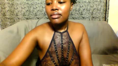 Snapshot of fuckpussy_18 chatting on February 12, 4:57 pm fuckpussy_18 online show from February 12, 4:57 pm