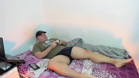 Snapshot of fuckynations chatting on December 15, 11:31 pm Fuckdirtymen online show from December 15, 11:31 pm