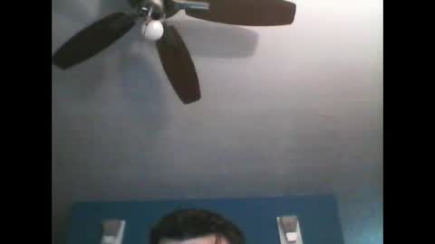 Snapshot of fuegolento22 chatting on December 20, 11:01 pm fuego1ento22 online show from December 20, 11:01 pm