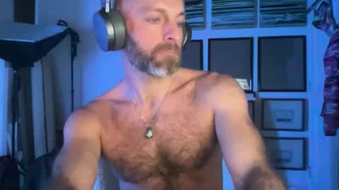 FuhZee online show from November 18, 11:37 pm