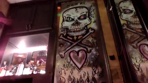 Deeztitties online show from November 4, 1:43 pm