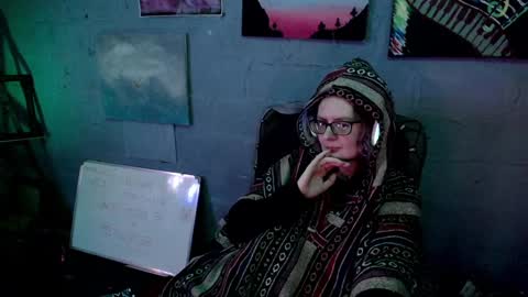 Snapshot of funafterdark13 chatting on January 14, 4:15 am Princess Nellie Captain Simon online show from January 14, 4:15 am