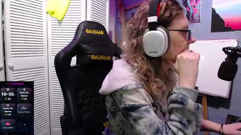 Snapshot of funafterdark13 chatting on September 18, 12:34 am Princess Nellie Captain Simon online show from September 18, 12:34 am