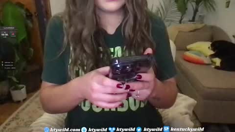 Snapshot of funcamkw chatting on January 1, 11:07 pm Thank you for visiting I hope you had fun 3 online show from January 1, 11:07 pm