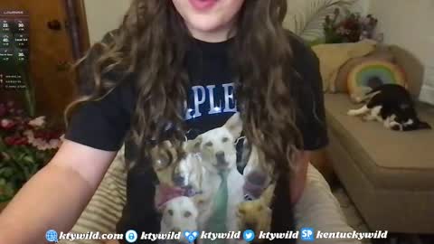 Snapshot of funcamkw chatting on March 5, 11:27 pm Thank you for visiting I hope you had fun 3 online show from March 5, 11:27 pm