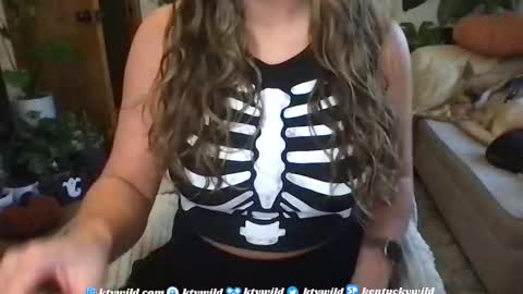 Snapshot of funcamkw chatting on October 10, 9:36 pm Thank you for visiting I hope you had fun 3 online show from October 10, 9:36 pm