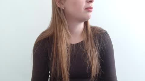 Emma online show from March 5, 1:40 pm