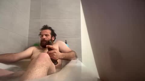 Snapshot of funsuckngetfucked chatting on December 19, 8:16 pm funsuckngetfucked online show from December 19, 8:16 pm