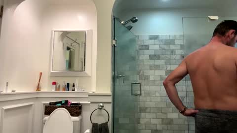 Snapshot of funtimes4us32 chatting on December 7, 5:09 pm Funtimes4us32 online show from December 7, 5:09 pm