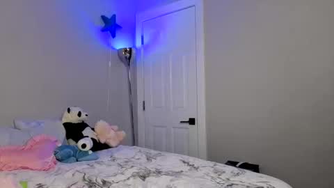 May online show from December 20, 3:35 am