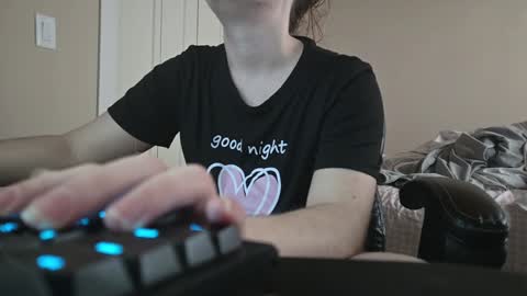 fuxkme_jen online show from December 7, 3:52 pm