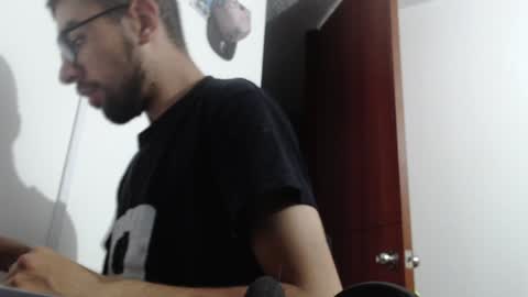 andrew online show from February 9, 2:38 am