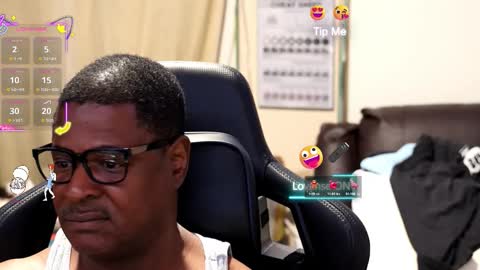 Snapshot of fyrecontrol chatting on October 19, 1:39 am seldom seen online show from October 19, 1:39 am