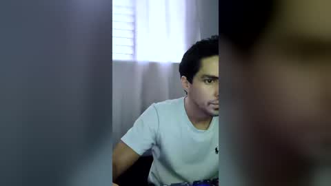 fzixxx8888 online show from July 3, 11:11 pm