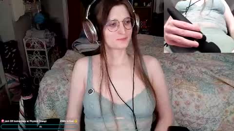 B online show from December 2, 3:51 pm