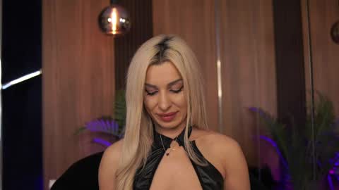 Grace online show from April 16, 8:53 pm