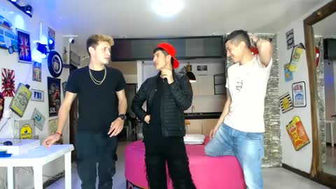 Snapshot of g4mens chatting on September 30, 2:44 pm G4MENS online show from September 30, 2:44 pm