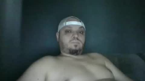 Snapshot of g_l_u_s_g_a_n chatting on November 5, 11:10 am Glusgan online show from November 5, 11:10 am