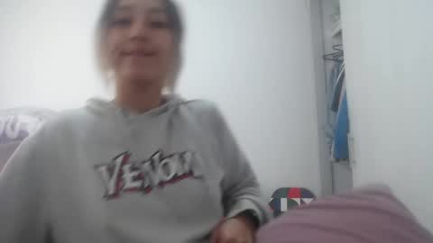 Snapshot of gabb_rioss chatting on June 9, 4:18 pm Gabriela online show from June 9, 4:18 pm