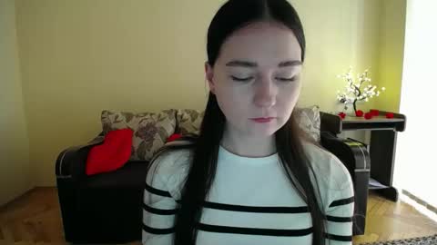 Snapshot of gabby_di chatting on May 11, 8:31 am Jaklin online show from May 11, 8:31 am
