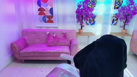 gabby_evanns online show from December 20, 12:01 pm