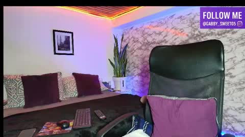 Snapshot of gabby_sweet5 chatting on November 19, 11:16 pm Gabby Sweet online show from November 19, 11:16 pm