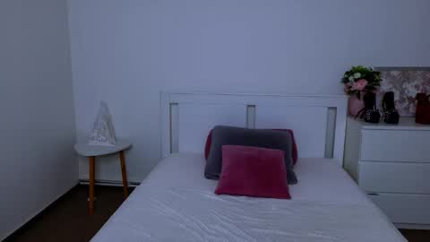 Snapshot of gabi_carter chatting on October 16, 7:09 am GabiCarter online show from October 16, 7:09 am