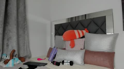   Instagram soygabi g   online show from March 1, 4:37 am