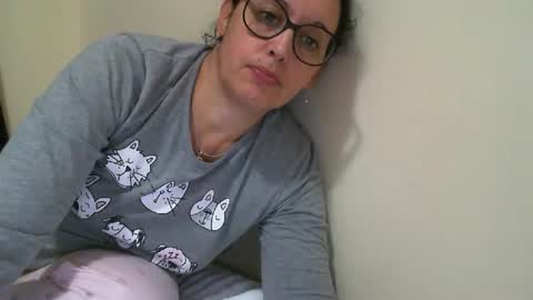 gaby  layla online show from May 25, 1:22 am