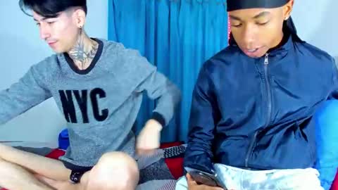 Snapshot of gabosexyxxx chatting on November 28, 2:42 pm gabosexyxxx online show from November 28, 2:42 pm