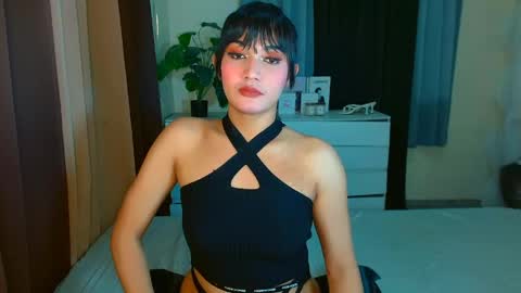 gabriela_deluxe online show from April 14, 8:53 am