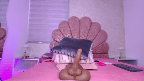 gabriela online show from April 17, 8:34 pm