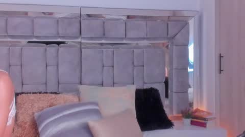 Snapshot of gabriela_montess chatting on December 2, 1:58 am Gabriela Montes online show from December 2, 1:58 am