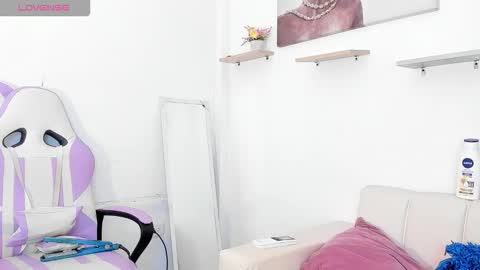 gabrielaa_miller_ online show from September 16, 8:10 pm