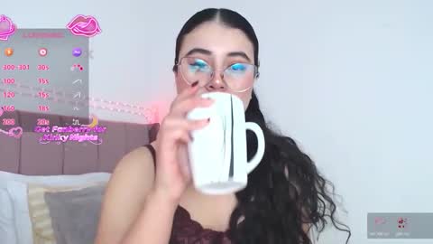 Snapshot of gabrielarossa chatting on December 2, 12:32 pm GabrielaRossa online show from December 2, 12:32 pm