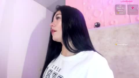 Snapshot of gabriella27_ chatting on July 8, 1:26 pm gabriella online show from July 8, 1:26 pm