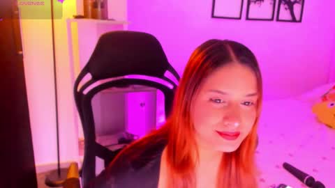 Snapshot of gabriella__tom chatting on December 1, 7:19 pm Gabriella online show from December 1, 7:19 pm