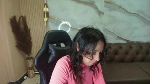 Snapshot of gabriella_storm_tf chatting on December 4, 1:31 pm Gabriella online show from December 4, 1:31 pm