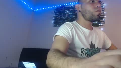 Snapshot of gabrielle_ramirez chatting on October 9, 10:52 pm Gabriel online show from October 9, 10:52 pm