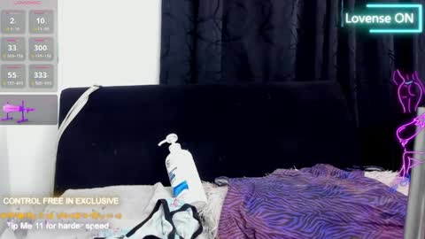 gabrielle_sexy94 online show from April 2, 9:56 pm