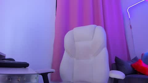 gaby online show from October 9, 2:37 pm