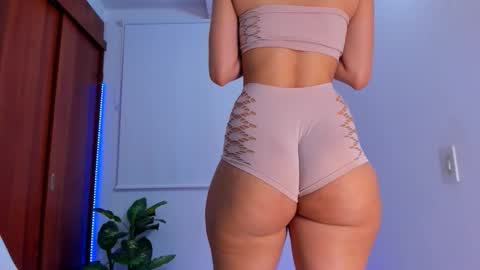    online show from February 5, 11:09 pm