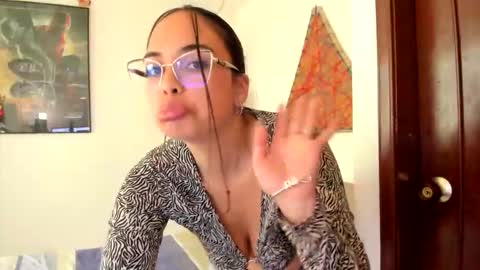 gabyaridiii online show from March 7, 7:11 pm